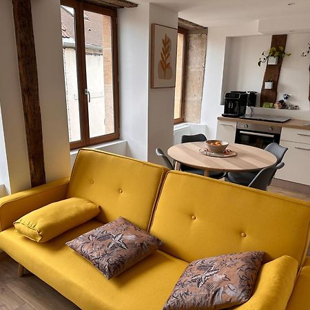 Les Remparts Apartment Langres Bagian luar foto